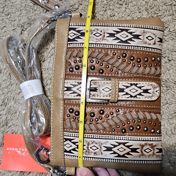 NWT Montana West Embossed Aztec Buckle Crossbody Bag - Picture 9 of 9
